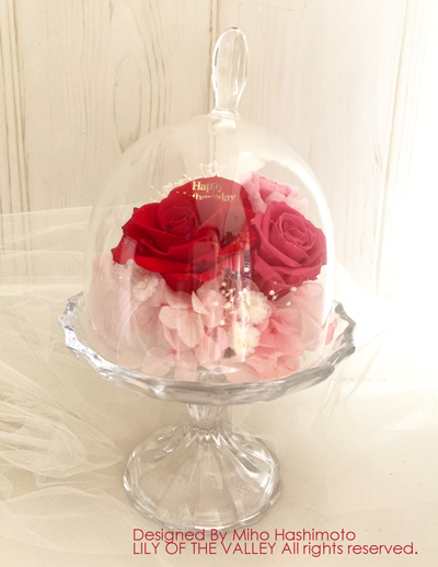 母の日　花びらメッセージ付き　プリザーブドフラワーアレンジ　ガラスケース　赤バラ